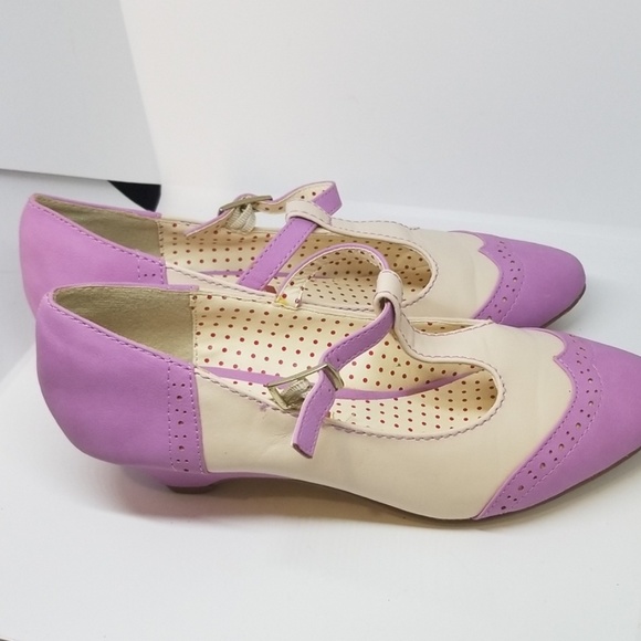 But another innocent tale purple/tan shoe 7 - Picture 2 of 5